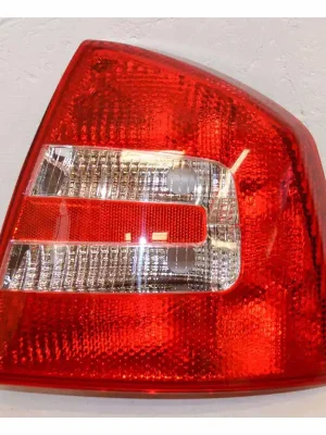 Must-Have lampa zadní pravá ŠKODA Octavia II 1Z0 HB 2004-08 - NÁHRADA