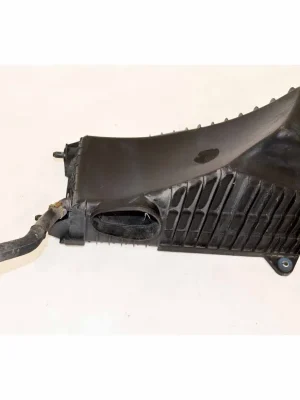 Zlevněný filtrbox - horní díl AUDI Q7 4L0 6,0 TDI V12 2007-157L61298577L8129607R